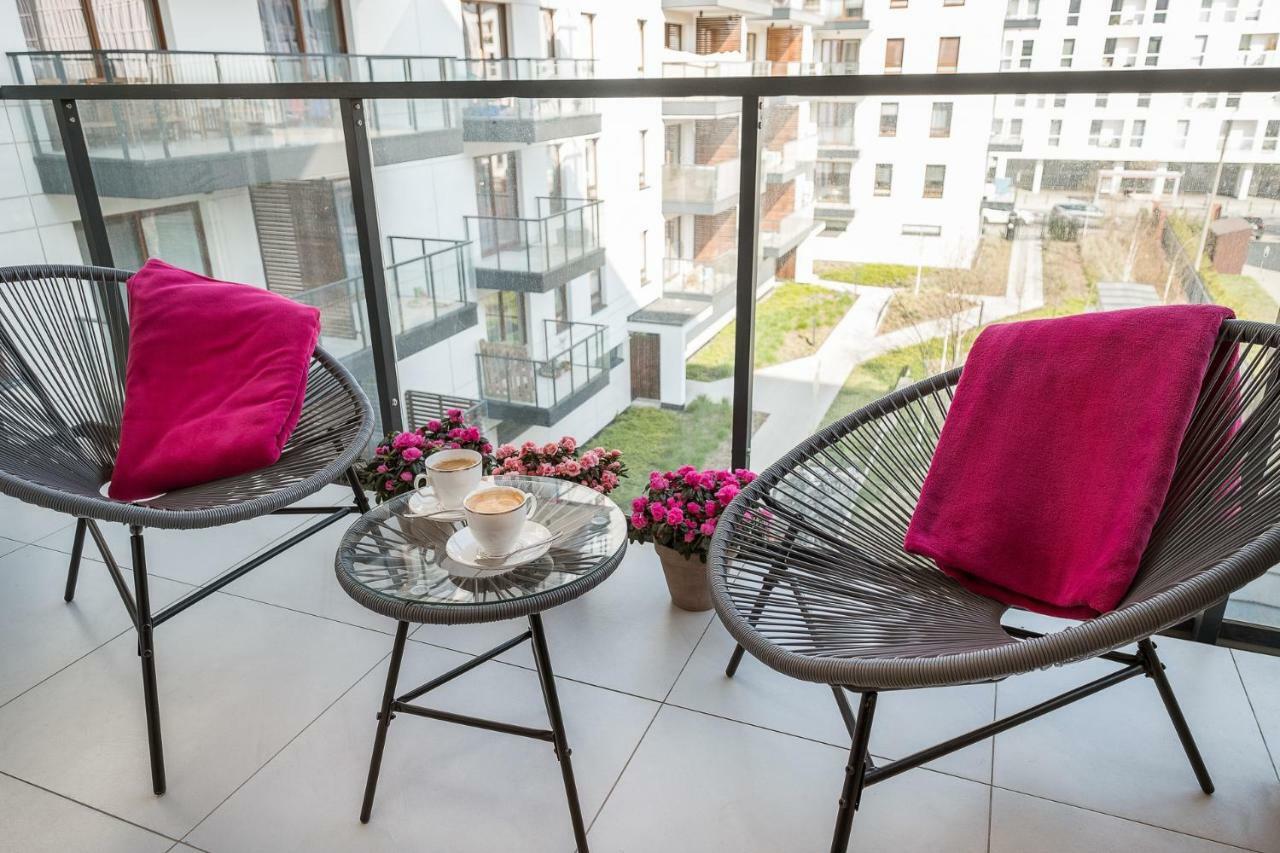 Appartamento Raya Mansion Varsavia Esterno foto