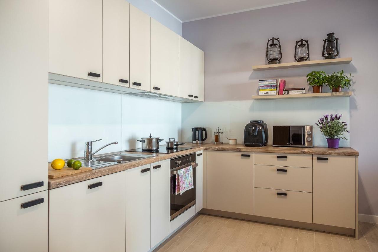 Appartamento Raya Mansion Varsavia Esterno foto