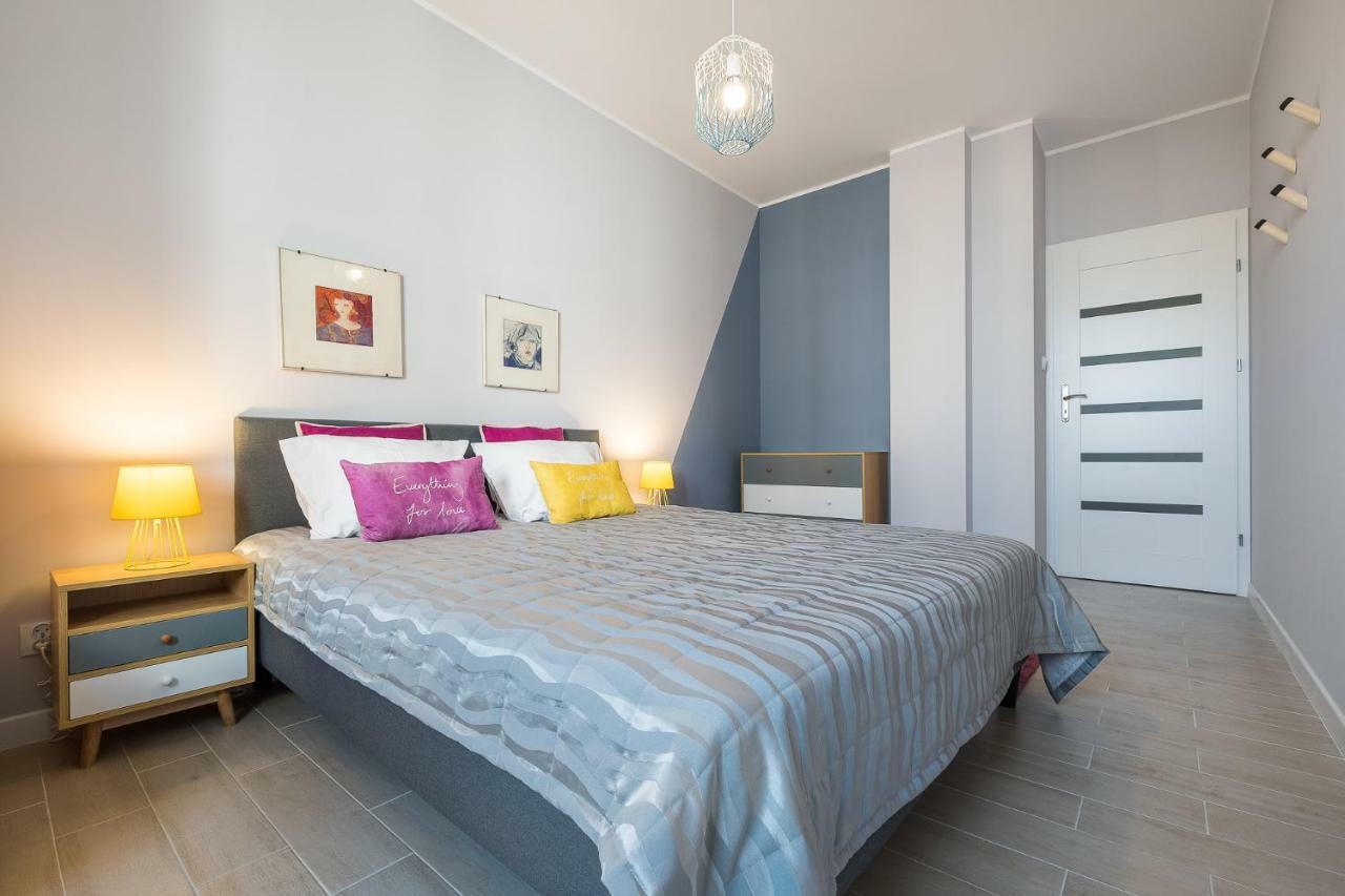 Appartamento Raya Mansion Varsavia Esterno foto